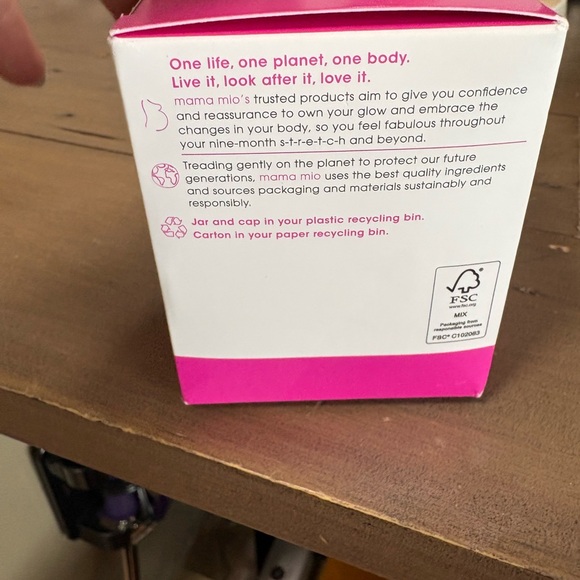 Mama Mio Tummy Rub Butter - Picture 5 of 6